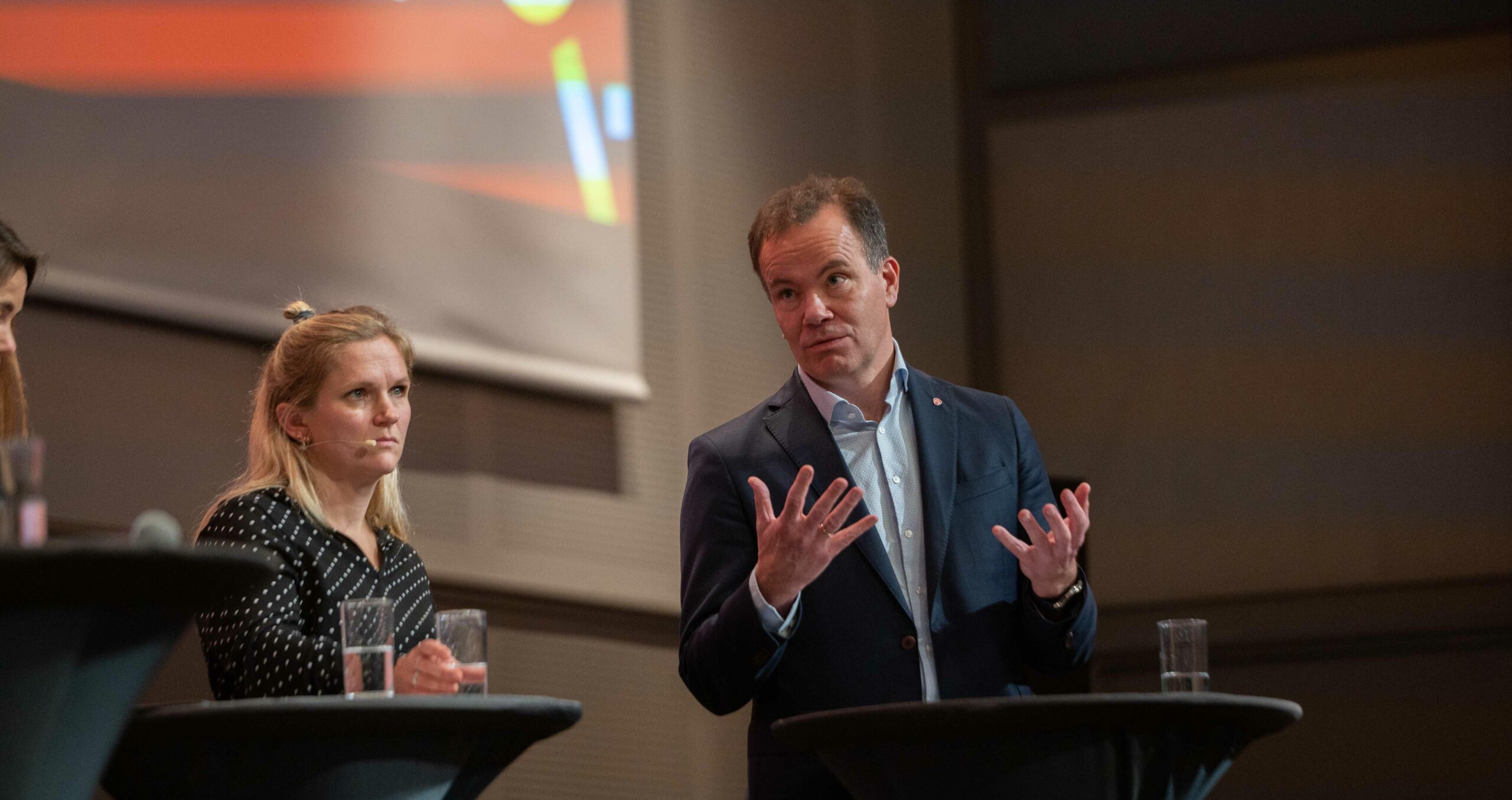Kun 15% av de ansatte i NAV er sosionomer, men statssekretær Tomas Norvoll fra Arbeids- og inkluderingsdepartementet lover ingenting. (FOTO: Erik Aleksander Falch Ingebrigtsen) Kun 15% av de ansatte i NAV er sosionomer, men statssekretær Tomas Norvoll fra Arbeids- og inkluderingsdepartementet lover ingenting.