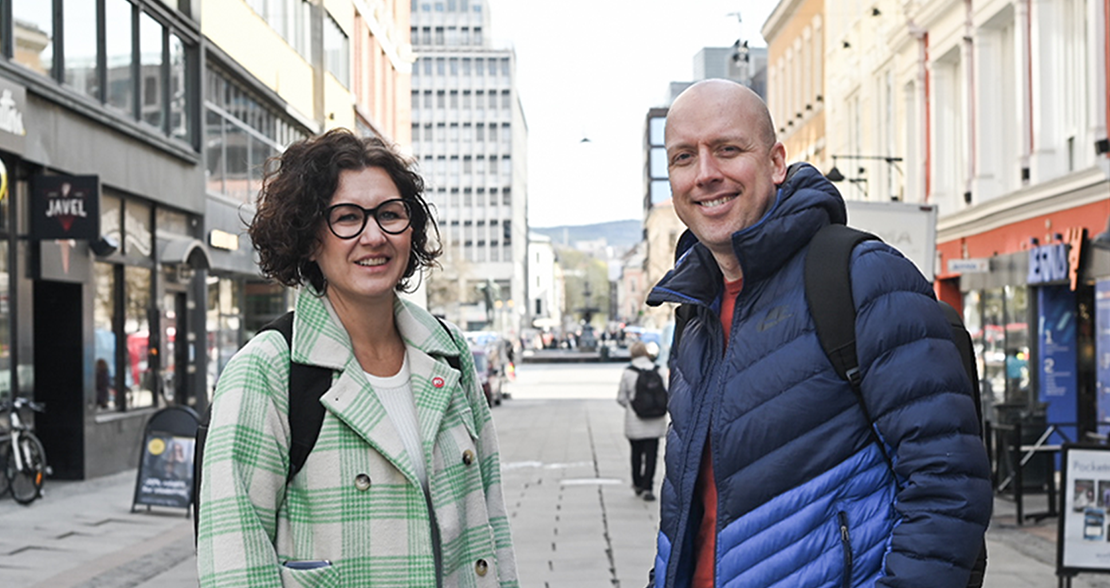 ØKT KJØPEKRAFT: FO-nestleder Marianne Solberg krever økt kjøpekraft for medlemmene. Her sammen med rådgiver Tore Ottesen.